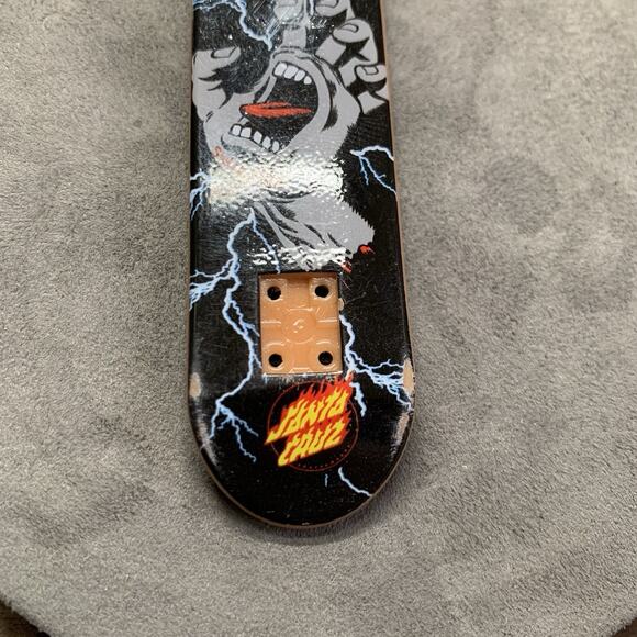 Vintage Tech Deck Santa Cruz Screaming Gray Hand Fingerboard - Picture 2 of 6